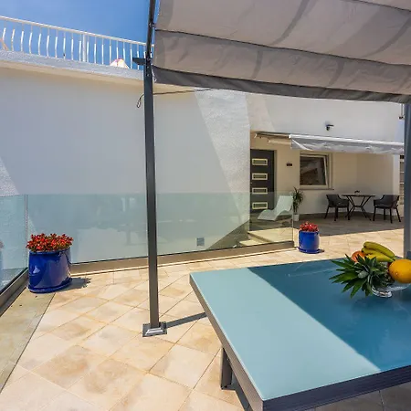 Apartament Modernes Direkt Am Mit Whirlpool, Meerblick, Lounge-bereich