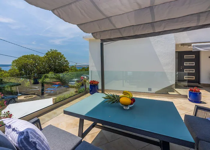 Appartamento Modernes Direkt Am Mit Whirlpool, Meerblick, Lounge-bereich Dramalj