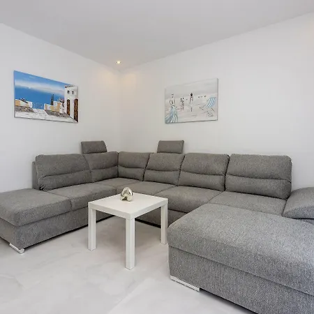 Lejlighed Modernes Direkt Am Mit Whirlpool, Meerblick, Lounge-bereich Dramalj