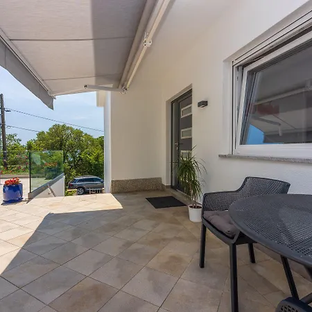 Modernes Direkt Am Mit Whirlpool, Meerblick, Lounge-bereich